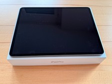 Apple iPad Pro 12,9" Wi-Fi 2022 256 GB space grau Wie Neu! **