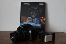 Canon EOS 550D Digital-Spiegelreflexkamera mit Objektiv EF 18-55mm
