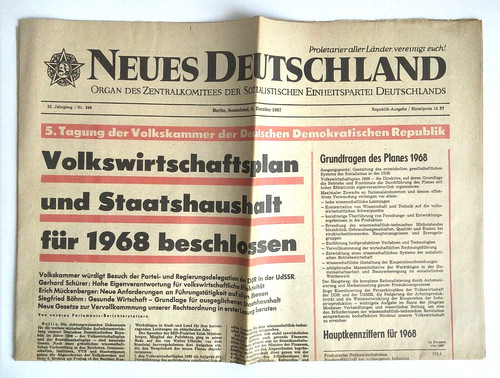 Alte zeitung neues deutschland - zeitung,