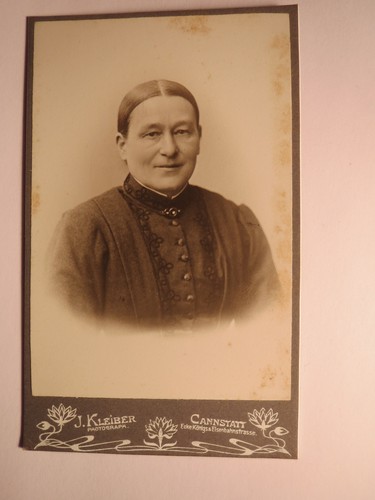 Cannstatt frau portrait - -, /