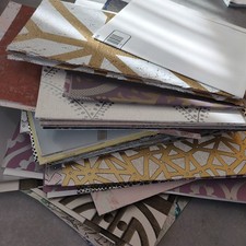 Zufälliges Metallic Tapeten Muster Konvolut zum Basteln siehe Bilder 🙂