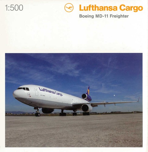 Boeing freighter - md-11,
