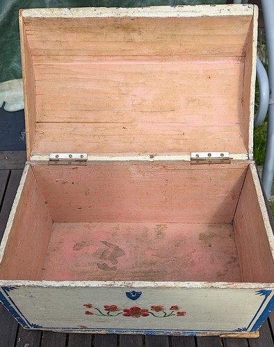 Runddeckeltruhe mit malerei - runddeckeltruhe,