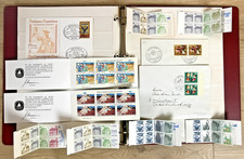 Leuchtturm-Album mit deutschen Markenheftchen, Ersttags- und anderen Briefen