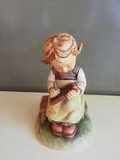 Goebel Hummel FigurNr. 367  11 cm  Musterschülerin