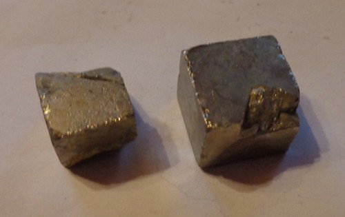 Pyrit würfel spanien - würfel,