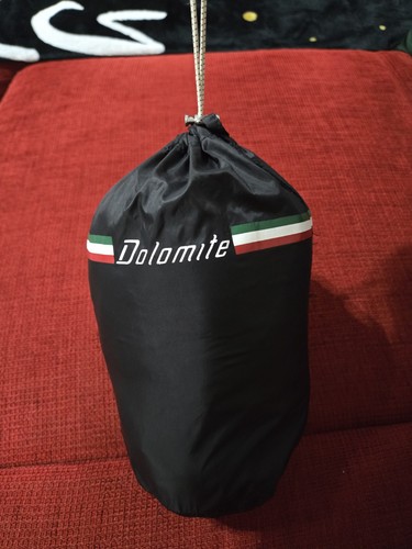 Dolomite s - dolomite, gr.