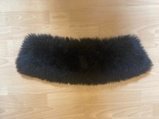 Pelz in schwarz (Kunstpelz)