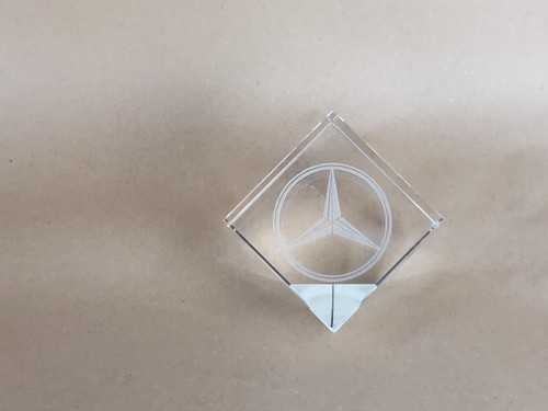 Ein mercedes benz lenkrad glas - benz,