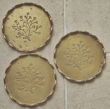 3 Untersetzer Collini Messing vintage 1960er Rand gewellt Pflanze  Patina 9,5cm