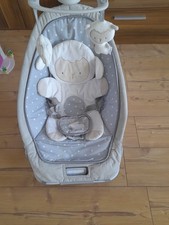 Ingenuity Babywippe Cuddle Lamb, Vibro- und Musikfunktion
