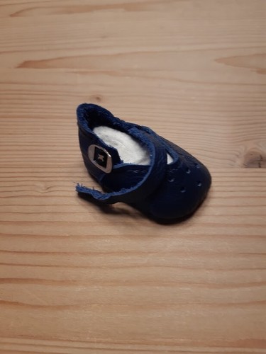 Toller dunkelblauer einzelner