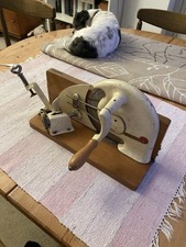 Historische Käsemaschine