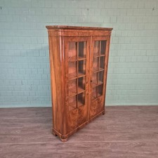 27330 Vitrine Geschirrschrank