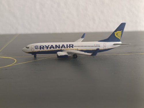 Custom ryanair - custom,