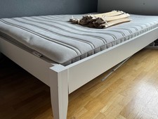 Bettgestell weiß 140x200 mit Lattenrost und Matratze (Ikea)