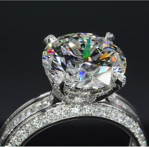 Rundschliff diamant - 4, kt