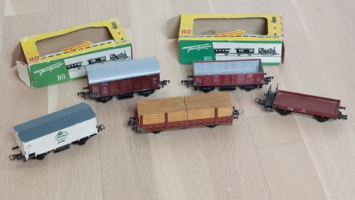 Fleischmann güterwagen - 4x,