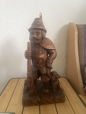 Handgeschnitzte Holzfigur