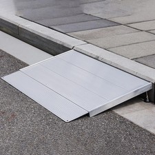 Rollstuhl Schwellenrampe