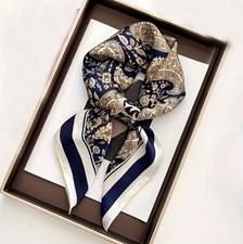 Elegantes Halstuch 70x70 cm