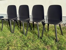 Vier Muuto Stühle Nerd Original