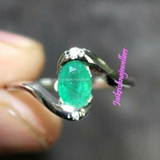 Grün Smaragd Edelstein