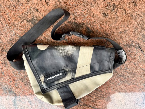 Freitag f31 knight - knight, rider