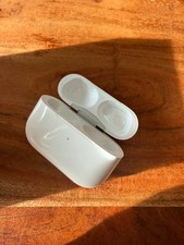 Air Pods Pro 2 Original Apple Ladecase, Top Zustand