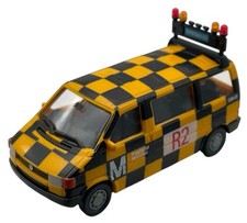 Roco H0 1:87 VW T4 „Follow Me“ Flughafen München R2 gelb/schwarz BJ 1995/MJ 2000