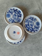 RUNDER PORZELLAN UNTERSETZER - ZWIEBELMUSTER - HUTSCHENREUTER PORZELLAN