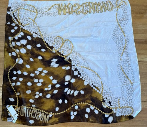 Moschino 100 silk square - moschino,