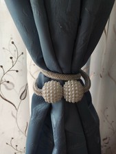 2 Vorhanghalter (Weiß) mit