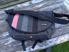 Crumpler Dinky Di Messenger