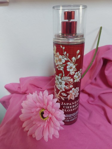 Bath and body works - bath,