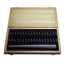 Ringmaß Set Ringstock und Ringmaße ( Ringdummys / Muster ) 37-teilig mit Holzbox