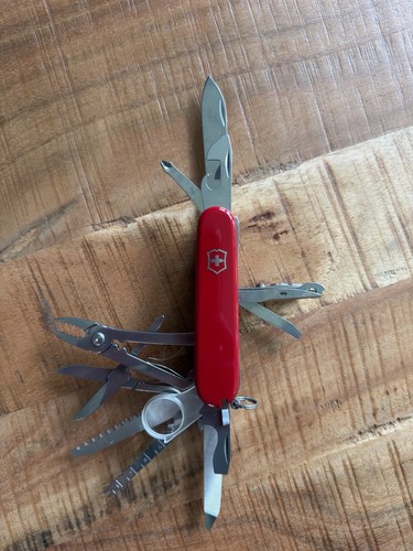 Schweizer taschenmesser - schweizer,
