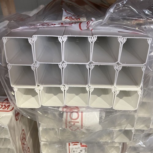 Kopos kabelkanal 40x4 0mm - 12,