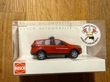 Top: Busch 53527 Ford Kuga