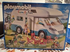 Playmobil 70088 Family Fun Familien-Wohnmobil, Ab 4 Jahren