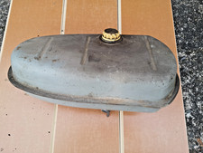 Alter Kraftstofftank / Tank