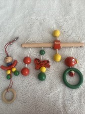 4 Holzspielzeug für