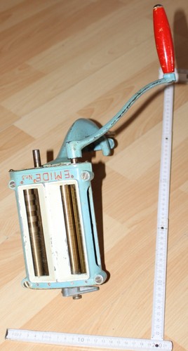Nudel maschine emide hand - nudel,