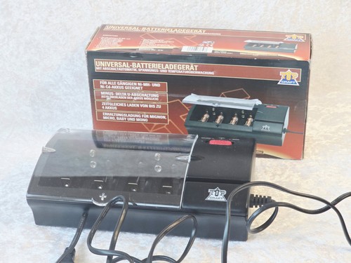 UNIVERSAL-BATTERIELADEGERÄT
