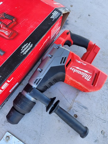 Milwaukee 2717 m18 fuel - milwaukee,