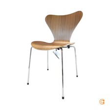 Fritz Hansen Serie 7 Stuhl