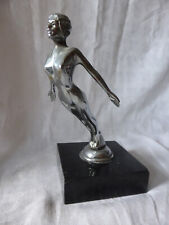 Speed Nymph (Albert) - Kühlerfigur auf Marmorsockel -car mascot, hood ornament