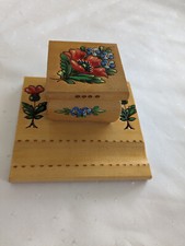 SCHREIBTISCH Stiftablage und