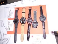 Fünf Armbanduhren Unisex