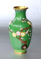 Chinesische Cloisonne Vase, Blütenmotiv, H. ~ 23cm, ~630g, ~ Vintage
